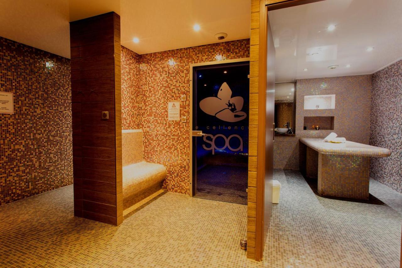 Ax Hotel Spa & Restaurant Chorges Exterior foto